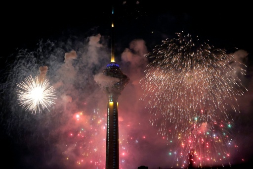 Feux d'artifice à Téhéran à la veille du 47e anniversaire de la Révolution islamique, le 10 février 2026