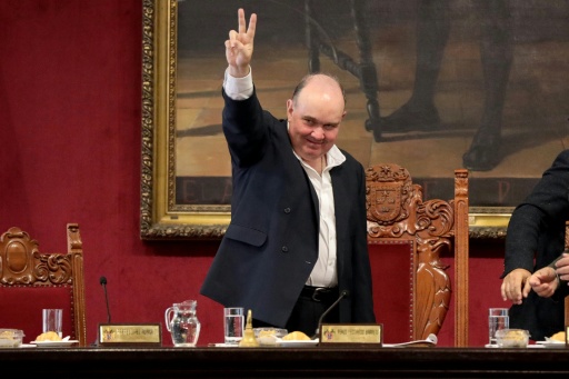 Rafael Lopez Aliaga annonce sa candidature à la présidence du Pérou, le 13 octobre 2025 à Lima