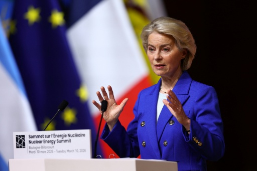 La présidente de la Commission européenne Ursula von der Leyen, à Boulogne-Billancourt près de Paris, le 10 mars 2026