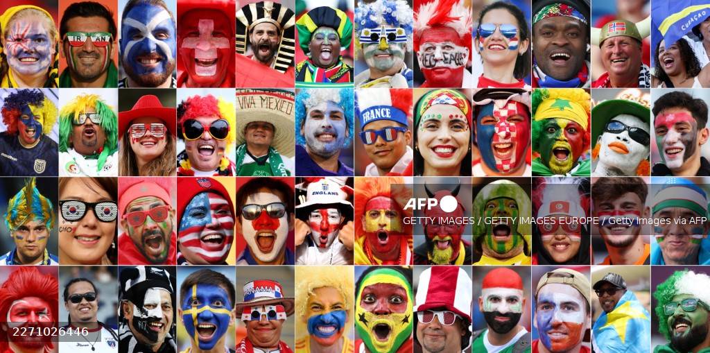 Mosaïque de supporters de football du monde entier avec les visages peints aux couleurs de leurs équipes, représentant la diversité des pays participant au Mondial 2026