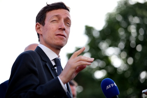 Le ministre de l'Éducation Édouard Geffray s'adresse à la presse