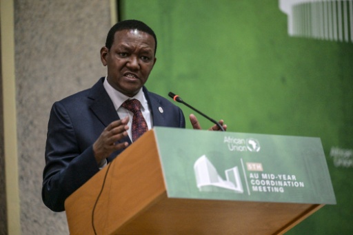 Le ministre kényan du Travail Alfred Mutua