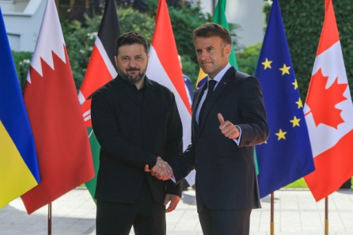 Emmanuel Macron et Volodymyr Zelensky au G7 à Évian