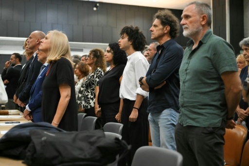 Familles et proches de victimes au tribunal de Gênes le jour du verdict
