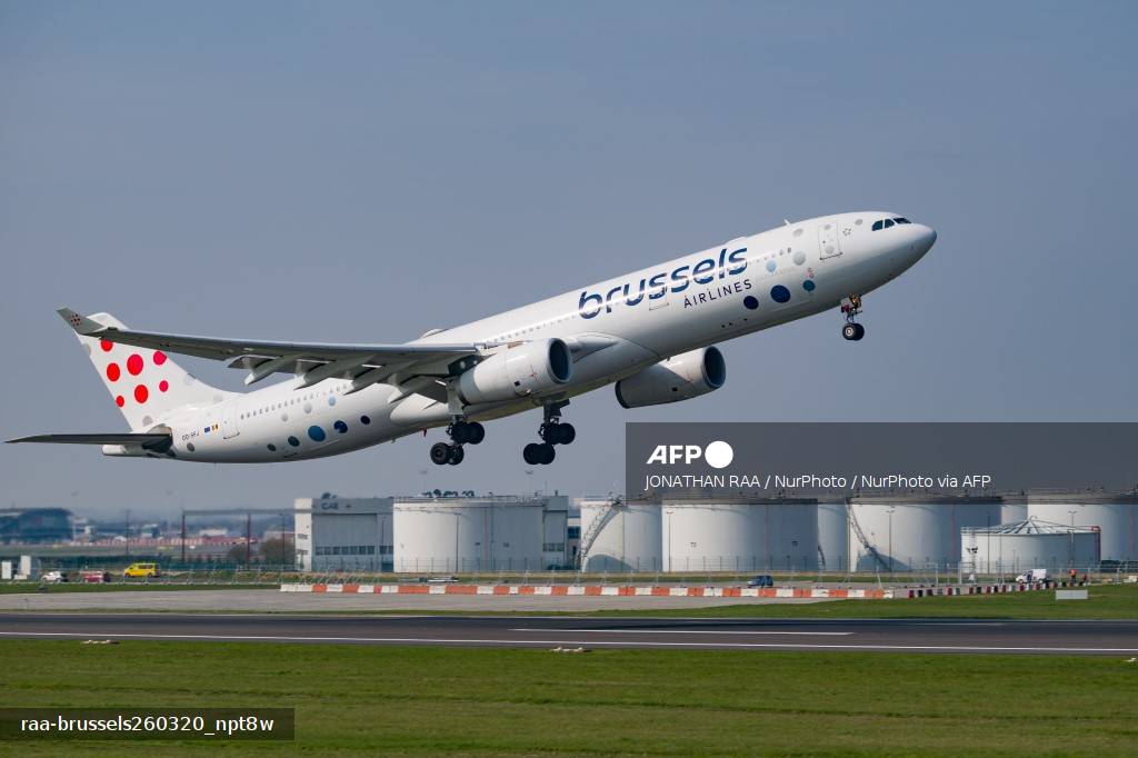 Un avion Brussels Airlines au décollage sur le tarmac, mars 2026